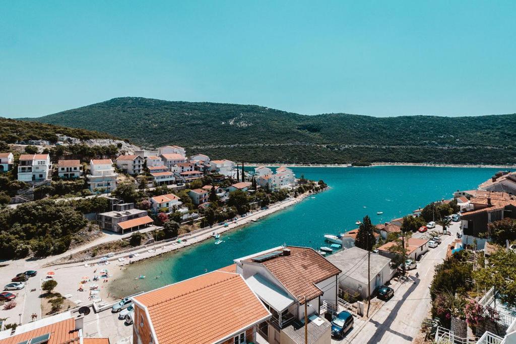 Villa Tiha Luka Неум Екстериор снимка