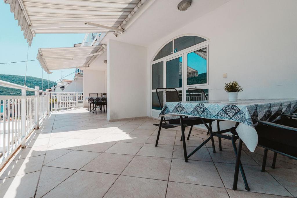 Villa Tiha Luka Неум Екстериор снимка