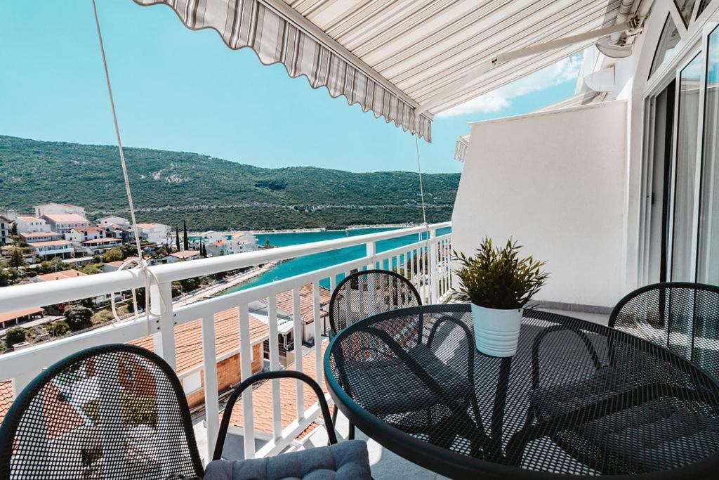 Villa Tiha Luka Неум Екстериор снимка