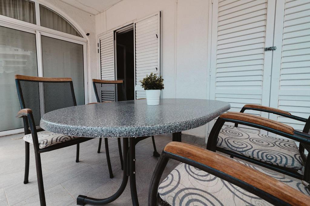 Villa Tiha Luka Неум Екстериор снимка
